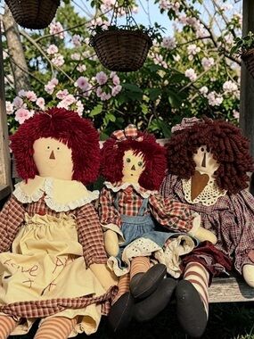 Three Vintage Handmade Raggedy Ann Dolls 23” to 29” *READ